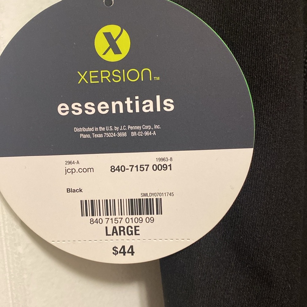 Xersion Black Women's Capri Leggings - Picture 5 of 6